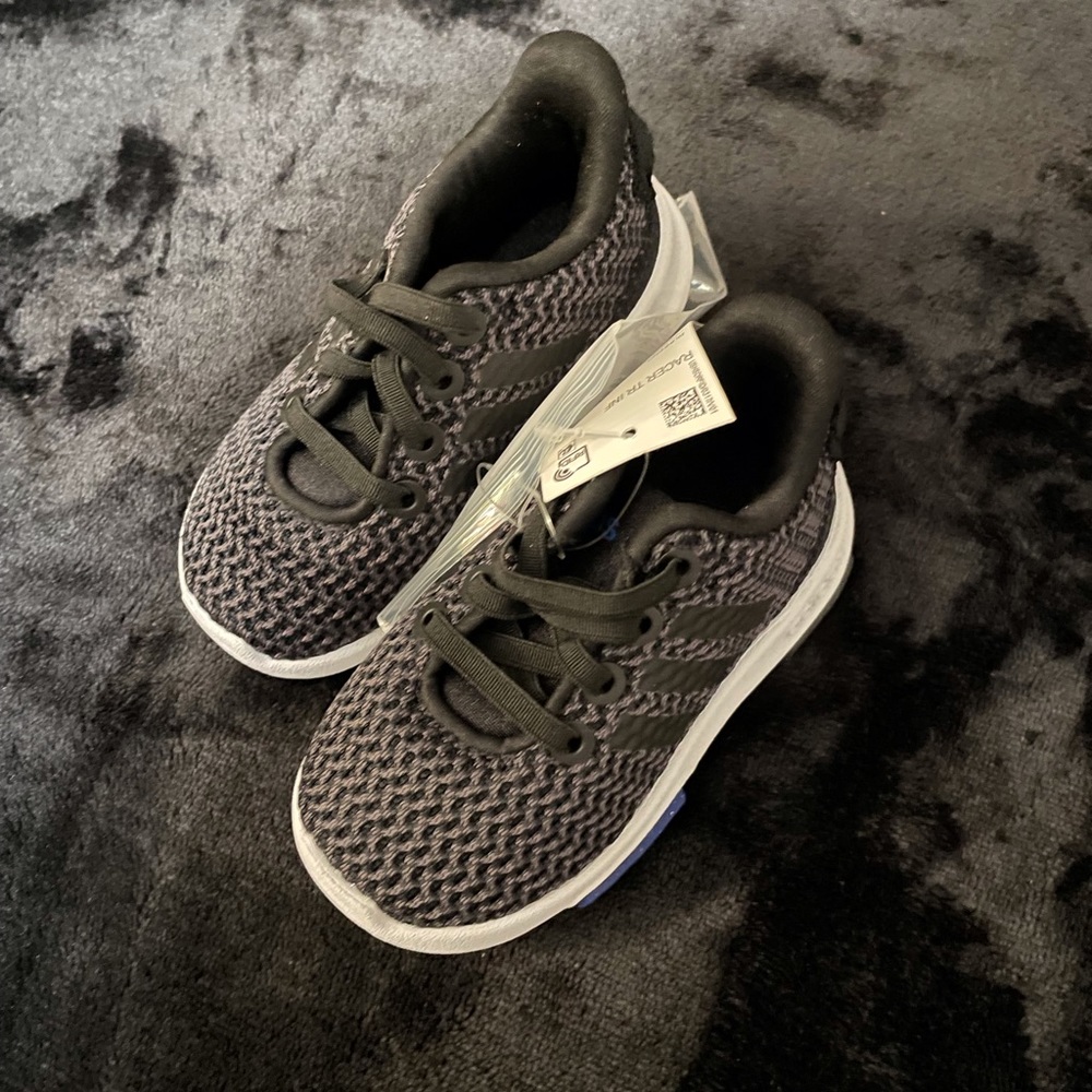 Toddler sneakers